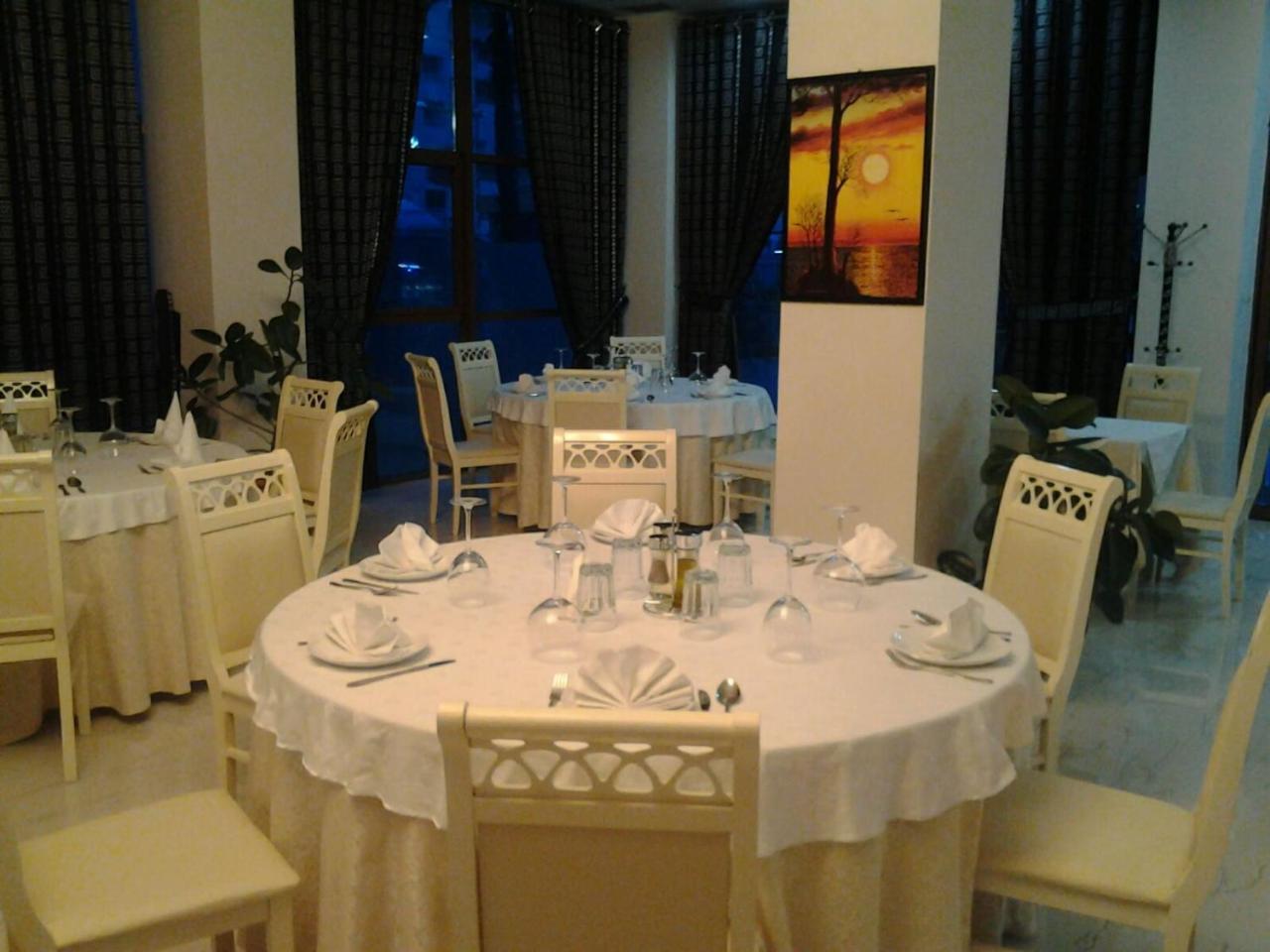 Hotel 3 Vellezerit Δυρράχιο Εξωτερικό φωτογραφία