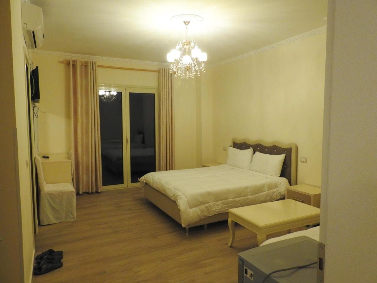 Hotel 3 Vellezerit Δυρράχιο Εξωτερικό φωτογραφία