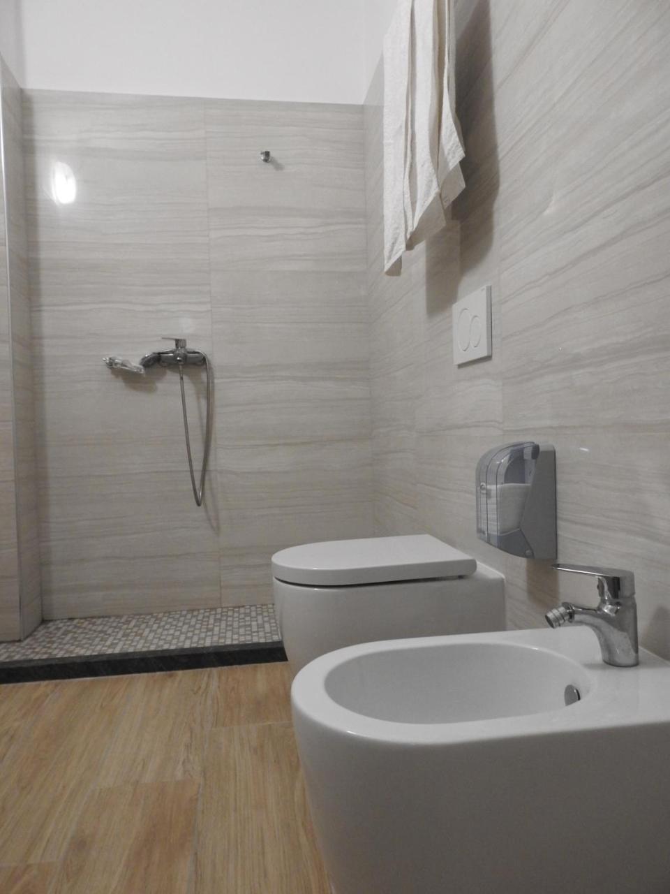 Hotel 3 Vellezerit Δυρράχιο Εξωτερικό φωτογραφία